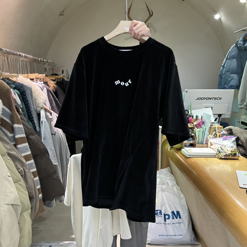 BLACKFRIDAY韓國代購㊣女士新款人氣25秋冬休閑職業T恤天鵝絨BLACK FRIDAYT恤圖色2