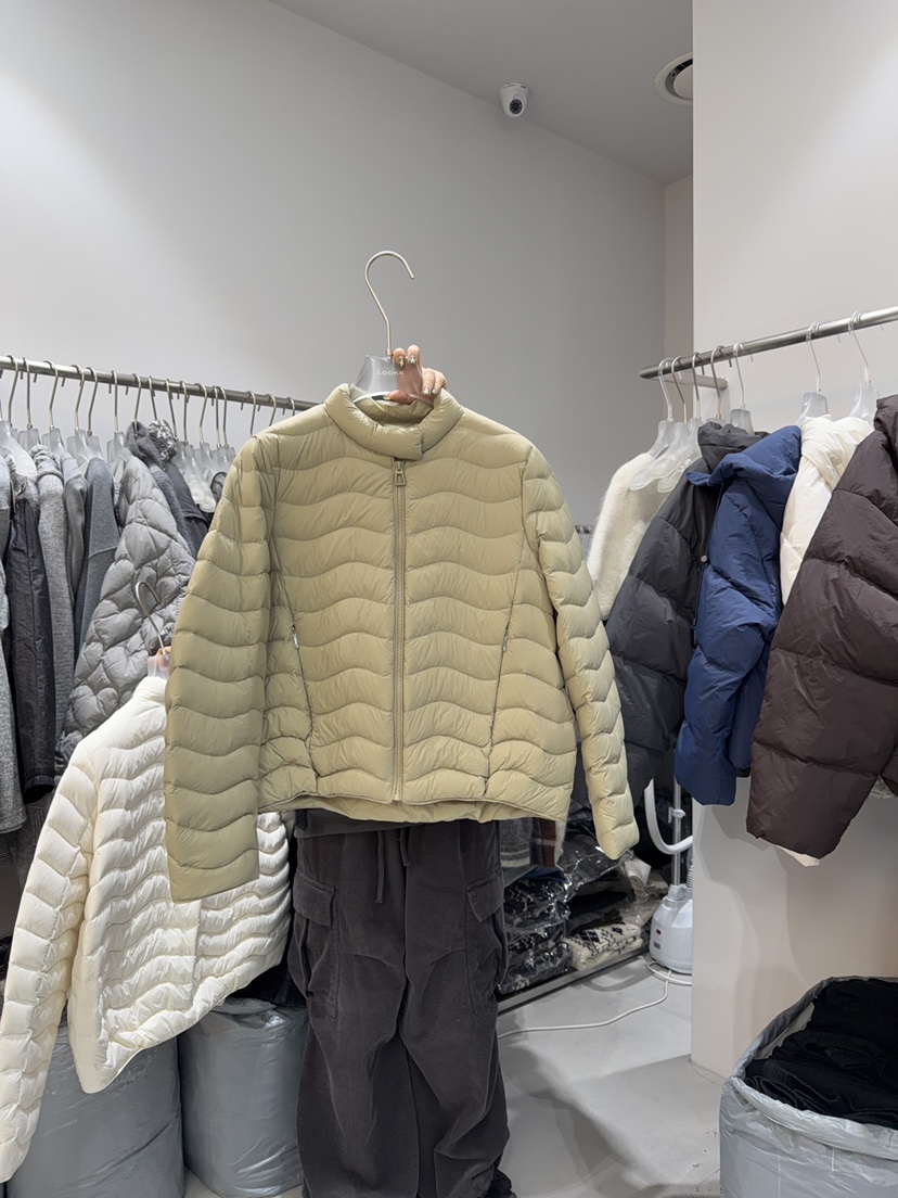 LOOKK韓國代購㊣女裝新品職業熱賣推薦時尚25秋冬短款羽絨服鵝絨LOOKK短款羽絨服圖色2