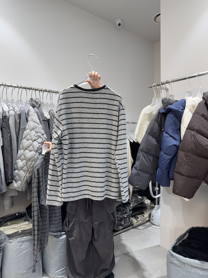 LOOKK東大門㊣直郵女裝新品熱賣休閑25秋冬時尚人氣長袖T恤鴨LOOKK長袖T恤