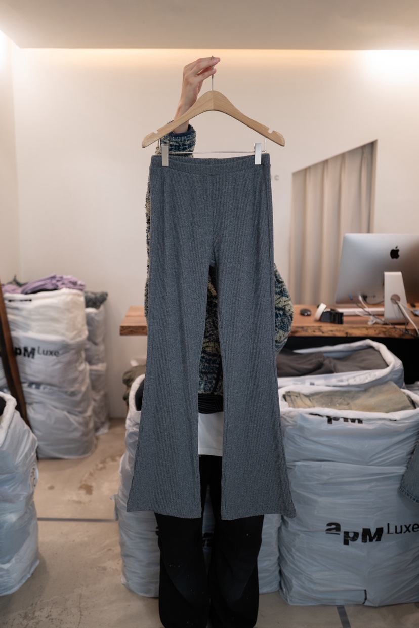 FRIC東大門㊣直郵女士新款休閑人氣打底褲鯊魚褲喇叭形緊身褲FRIC打底褲/鯊魚褲圖色2