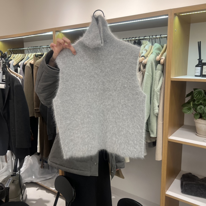 ALOT東大門㊣實拍女裝新品熱賣職業25秋冬人氣時尚馬甲高領A LOT馬甲圖色1