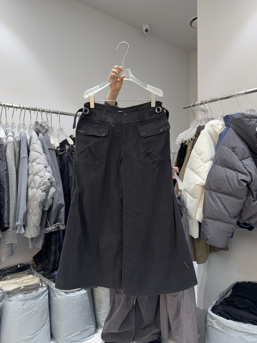 LOOKK韓國直郵㊣女士新品休閑推薦人氣時尚熱賣休閑褲口袋紐扣LOOKK休閑褲圖色2