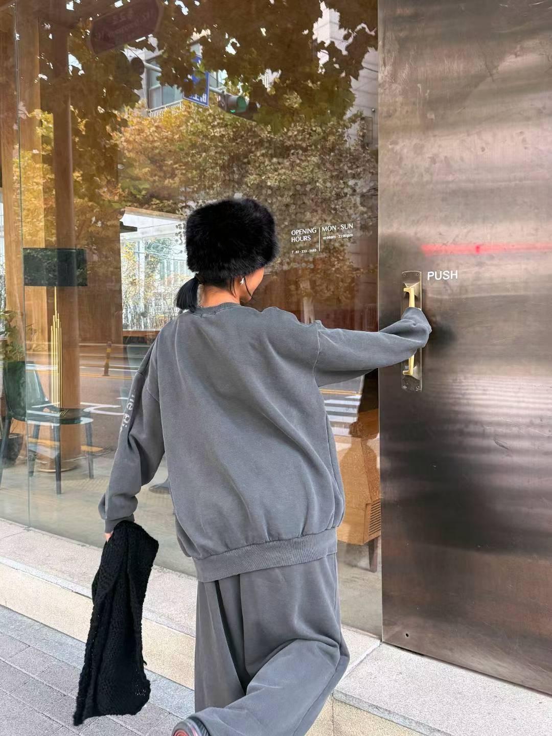 BCLOTHES-비클로스-T韓國代購㊣女裝新款熱賣人氣休閑衛衣B'CLOTHES衛衣