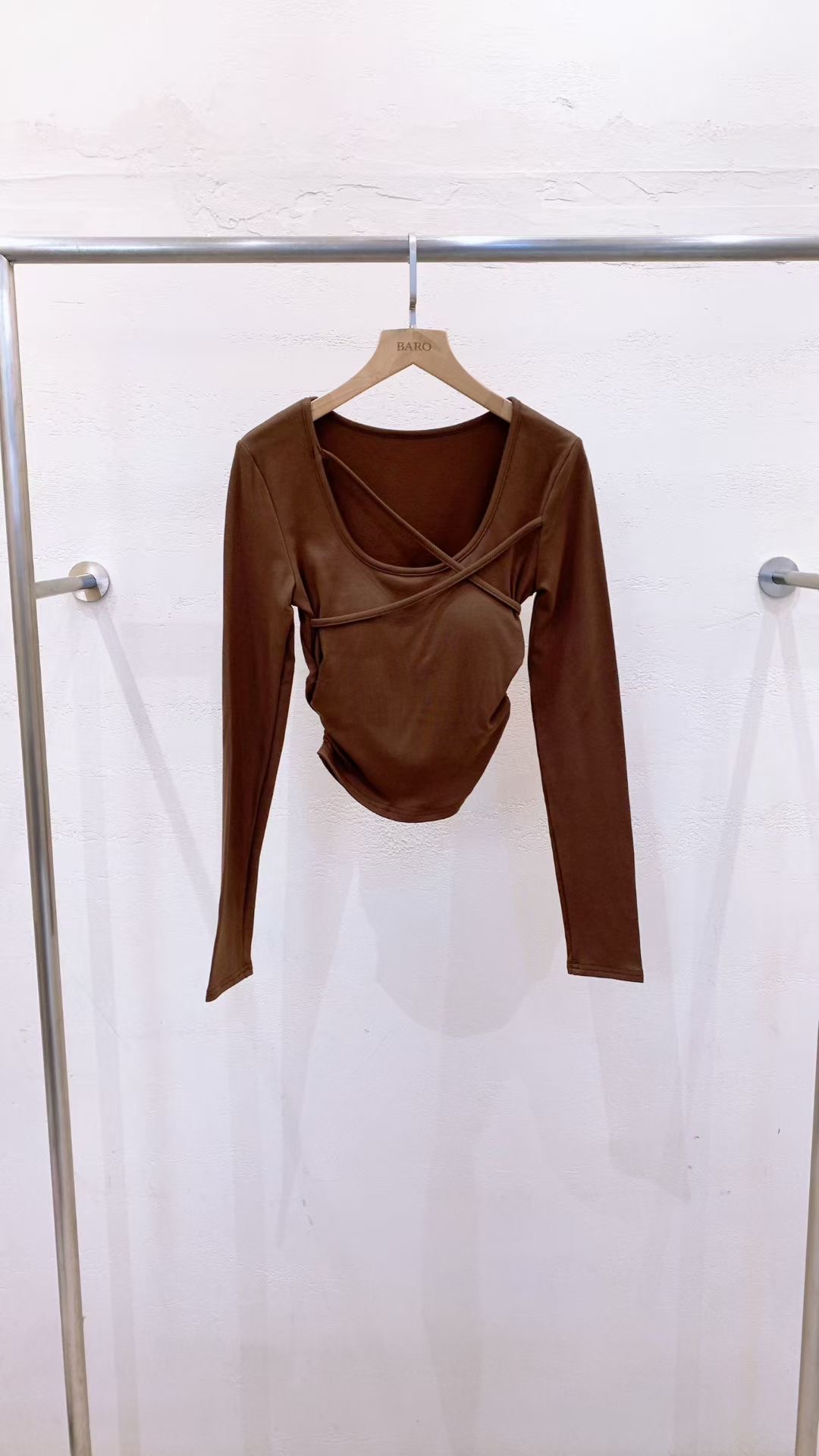 BARO東大門㊣代購女裝新品人氣休閑職業真品25秋冬推薦長袖T恤BARO長袖T恤圖色2