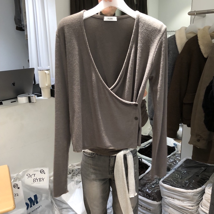 AUBE東大門㊣實拍女裝新款職業推薦熱賣休閑25秋冬長袖T恤羊毛AUBE長袖T恤圖色2
