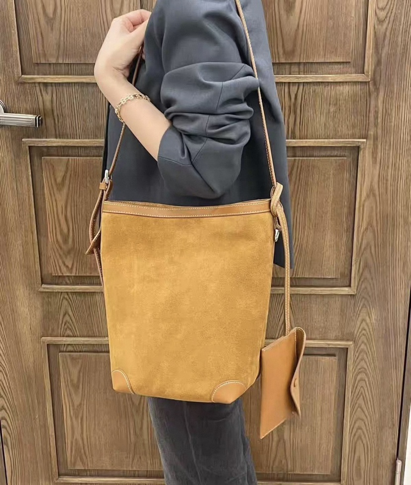 LEONIE東大門㊣直郵女士新款25秋冬休閑推薦單肩斜跨包含小包LEONIE單肩/斜跨包圖色2