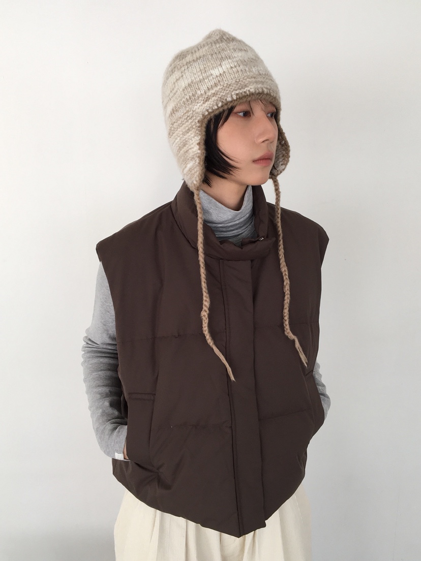 CCW東大門㊣實拍女裝新品推薦真品人氣職業熱賣時尚25秋冬馬甲CCW--NYUNYU馬甲