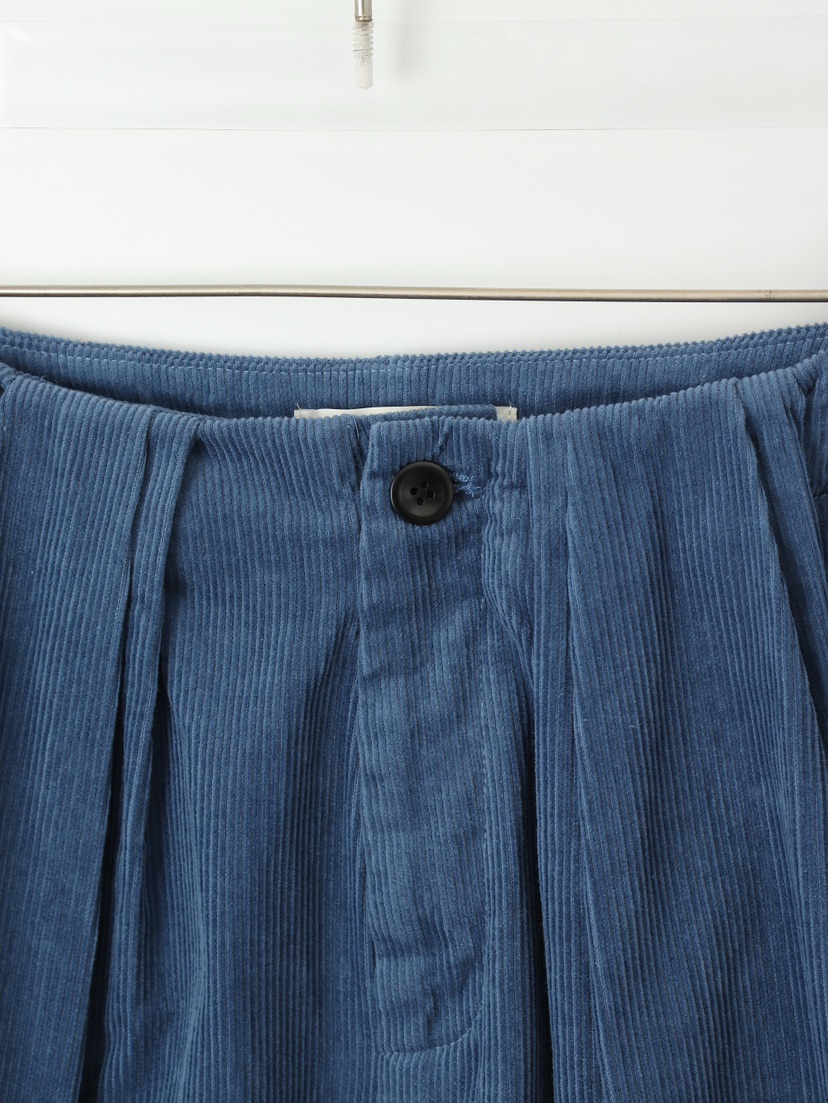 CCW東大門㊣直郵女士新品熱賣休閑真品25秋冬人氣職業時尚短褲CCW--NYUNYU短褲