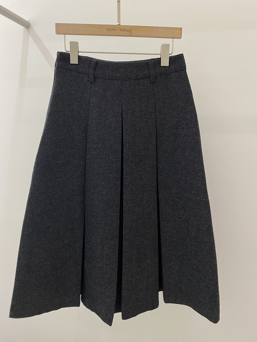 WEAUE SELVAGE韓國直郵㊣女士新款推薦職業時尚熱賣真品長裙Weave Selvage長裙圖色1墨色