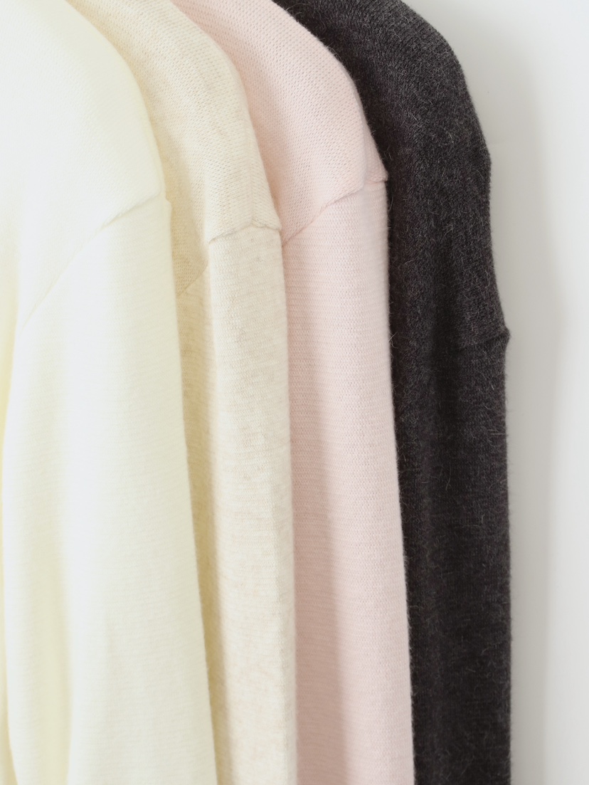 CCW東大門㊣直郵女士新款時尚職業熱賣推薦25秋冬人氣長袖T恤CCW--NYUNYU長袖T恤