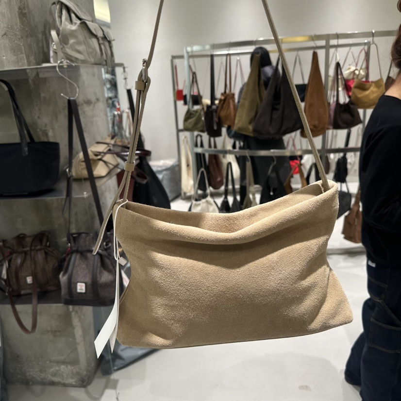 DEAR NI東大門㊣直郵女裝新款熱賣25秋冬推薦真品單肩斜跨包DEAR NI單肩/斜跨包圖色1