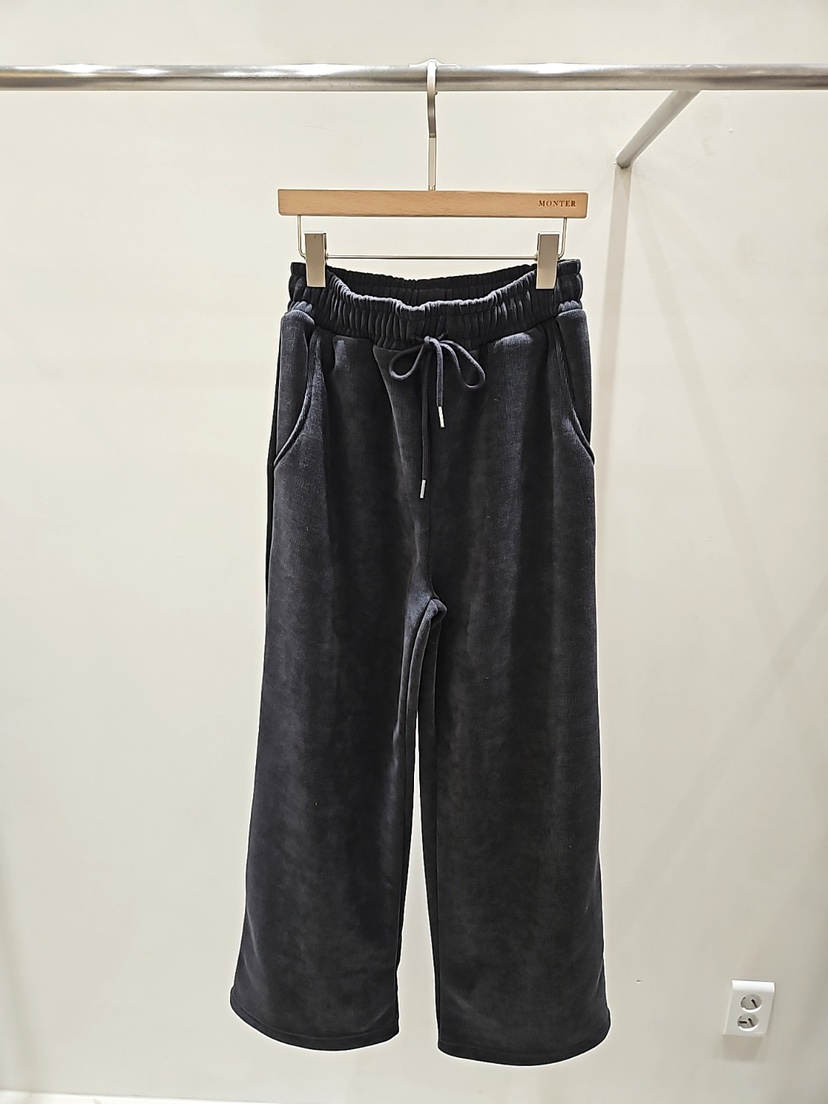 MONTER東大門㊣直郵女士新款真品休閑褲天鵝絨加絨皮褲貂皮MONTER休閑褲圖色1墨色