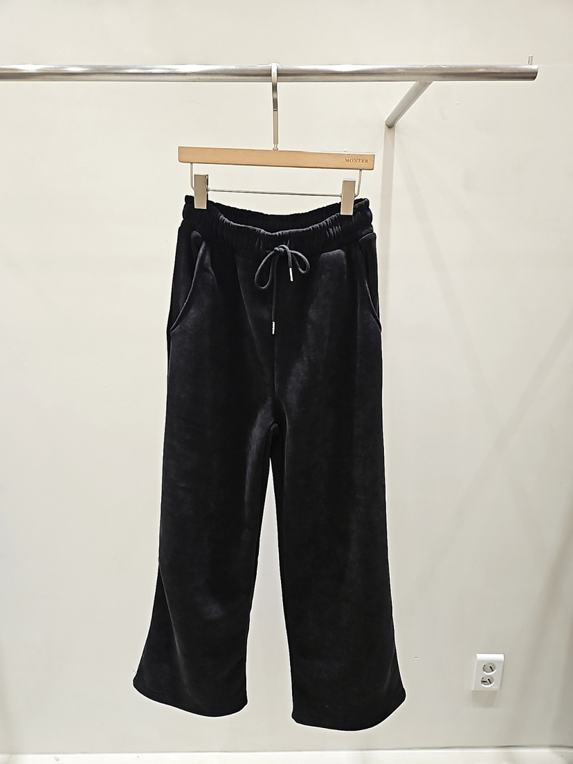 MONTER東大門㊣直郵女士新款真品休閑褲天鵝絨加絨皮褲貂皮MONTER休閑褲圖色2黑色