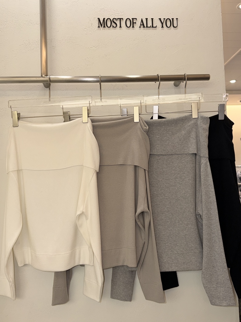 MOST OF ALL U韓國代購㊣女裝新款時尚25秋冬長袖T恤露肩MOST OF ALL U長袖T恤