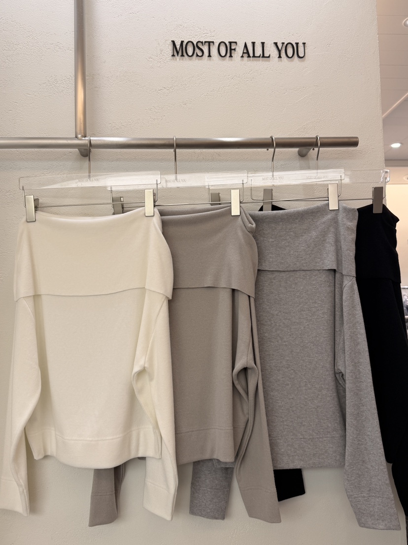 MOST OF ALL U韓國代購㊣女裝新款時尚25秋冬長袖T恤露肩MOST OF ALL U長袖T恤