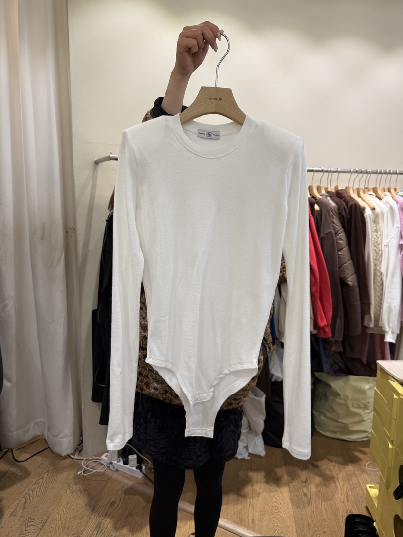 AUVERFIT韓國代購㊣女裝新品25秋冬休閑真品熱賣職業長袖T恤AUVERFIT長袖T恤圖色2