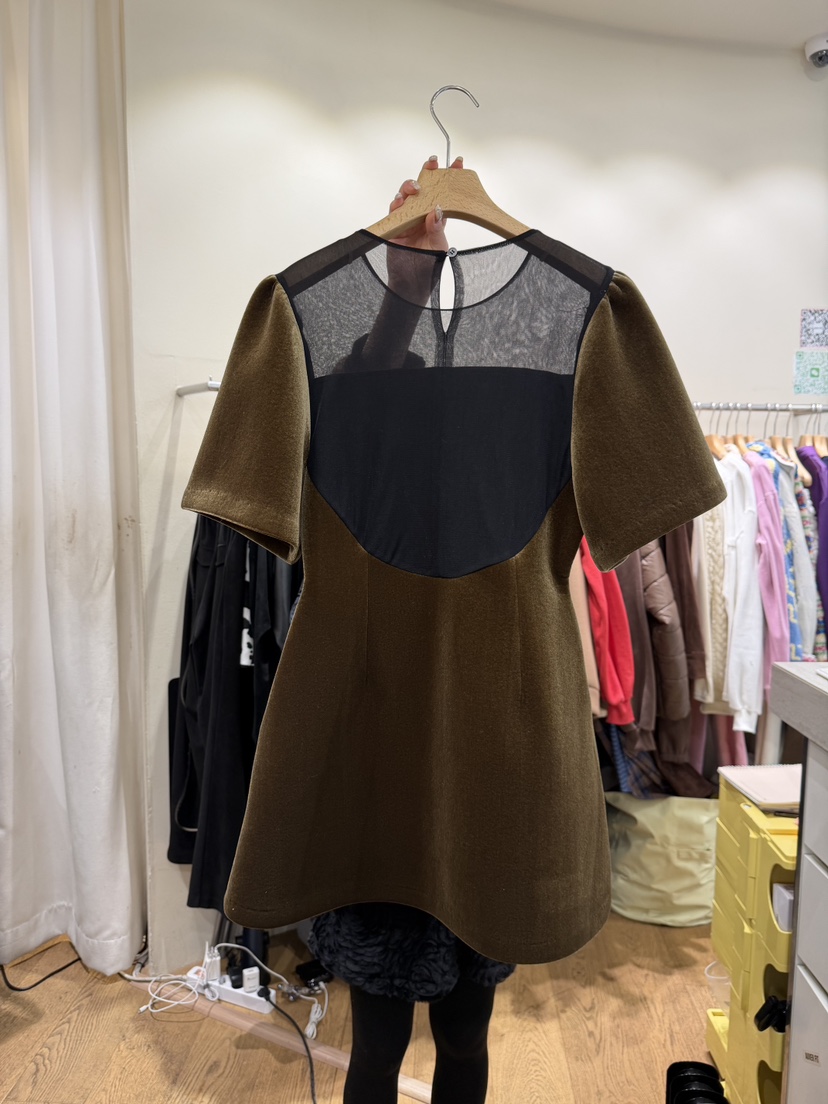 AUVERFIT東大門㊣實拍女士新款時尚25秋冬真品連衣裙天鵝絨AUVERFIT連衣裙