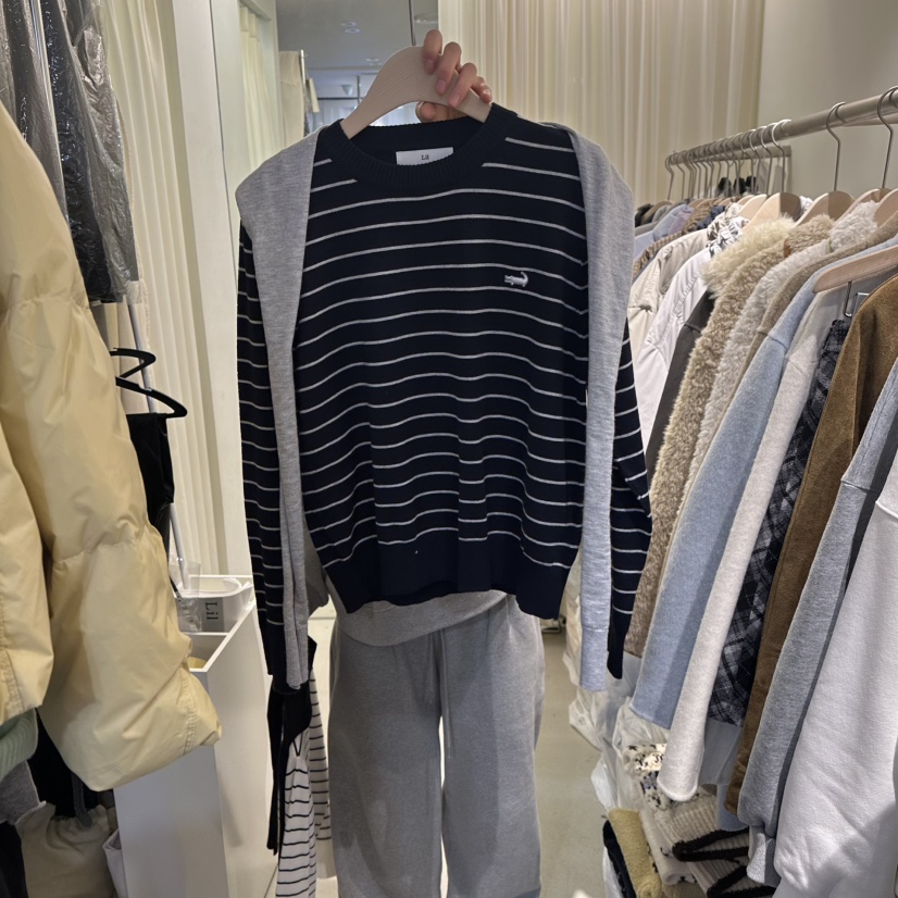 LIL韓國代購㊣女士新品人氣時尚熱賣推薦休閑針織衫披肩條紋LIL針織衫圖色2