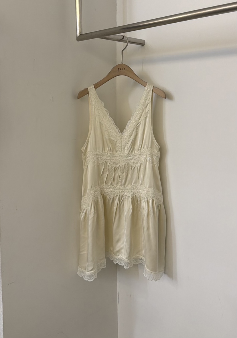 TWENTY FOUR SEVEN24-7韓國代購㊣女裝新款推薦連衣裙蕾絲TEWNTY FOUR SEVEN24-7連衣裙圖色1