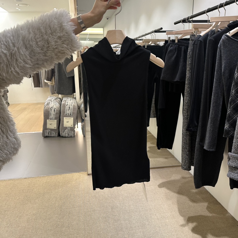 VEGETABLE東大門㊣直郵女裝新品真品職業時尚人氣吊帶背心高領VEGETABLE吊帶/背心