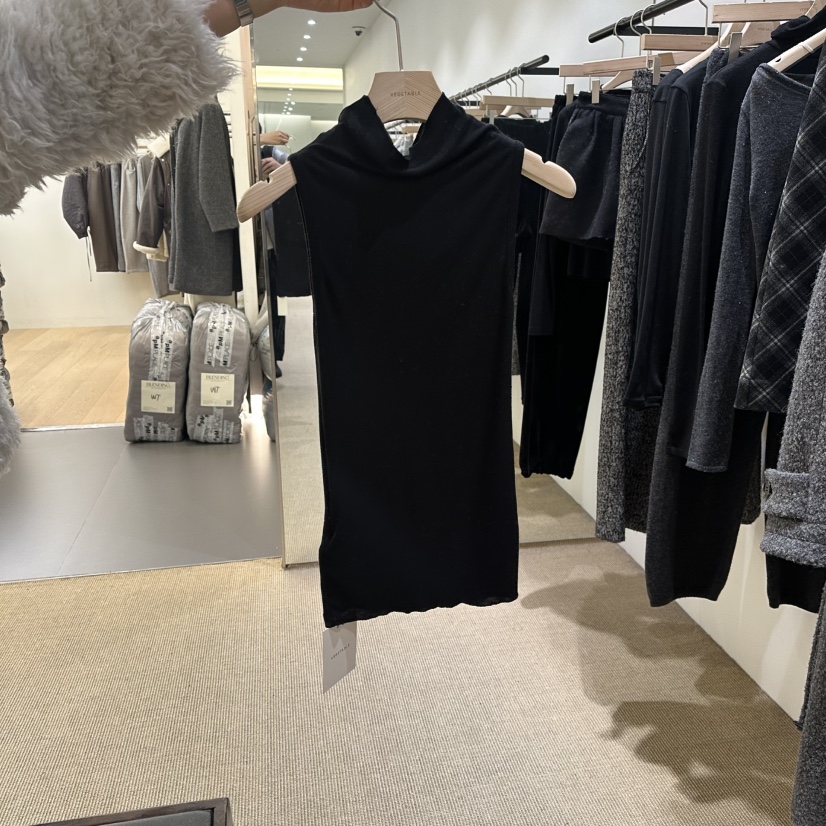 VEGETABLE東大門㊣直郵女裝新品真品職業時尚人氣吊帶背心高領VEGETABLE吊帶/背心圖色3