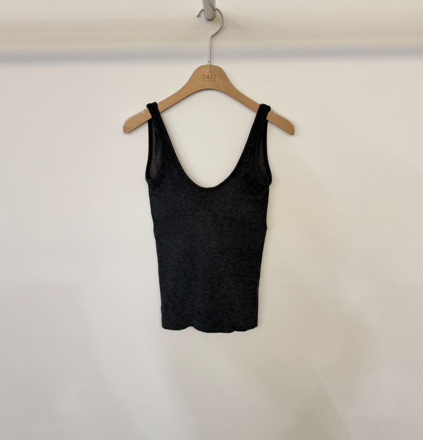 TWENTY FOUR SEVEN24-7韓國直郵㊣女裝新款職業吊帶背心TEWNTY FOUR SEVEN24-7吊帶/背心圖色3墨色