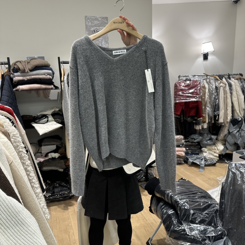 M.G.N東大門㊣直郵女士新款熱賣休閑推薦針織衫安哥拉羊毛MAGNET針織衫圖色2
