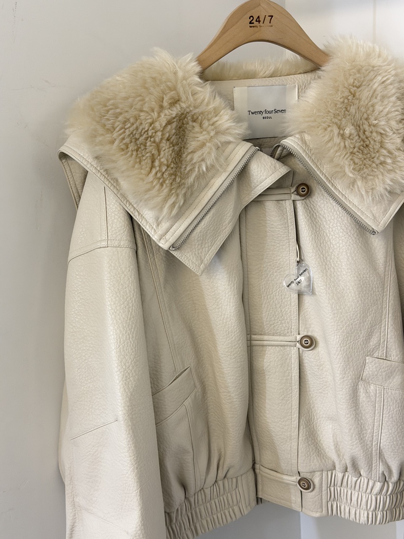 TWENTY FOUR SEVEN24-7東大門㊣直郵女士新款推薦短款羽絨服鴨絨TEWNTY FOUR SEVEN24-7短款羽絨服