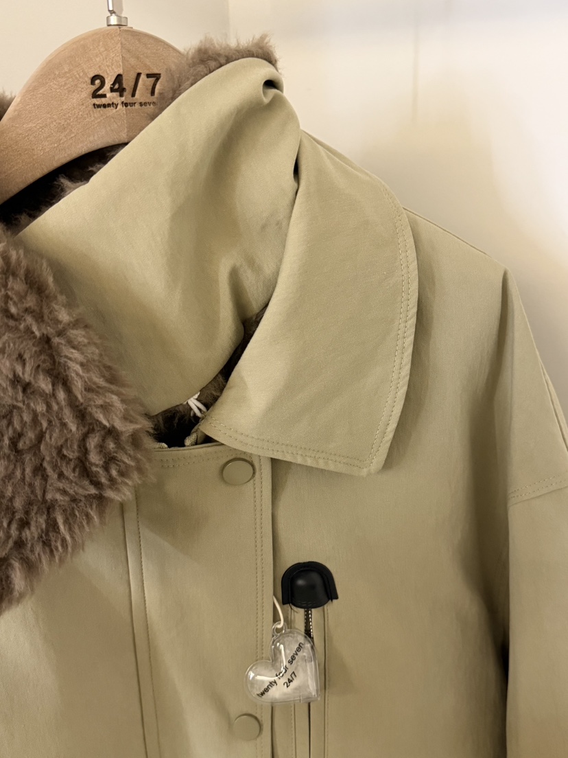 TWENTY FOUR SEVEN24-7東大門㊣實拍女士新款時尚短款羽絨服蘇格蘭羊毛鴨絨TEWNTY FOUR SEVEN24-7短款羽絨服