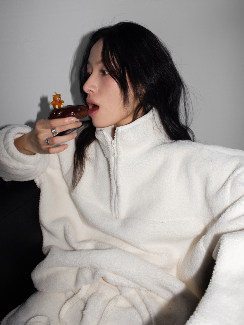 INSSENSE-A韓國直郵㊣女士新款推薦職業人氣時尚衛衣拉鏈絨INSSENSE-A衛衣