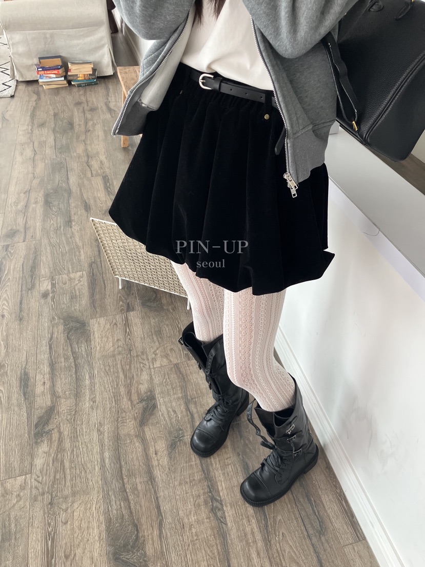 PIN-UP韓國直郵㊣女裝新品人氣真品時尚短裙不含腰帶天鵝絨PIN-UP短裙