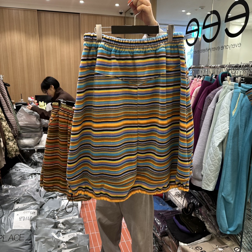 E/E/E韓國代購㊣女士新款25秋冬休閑半身裙中短裙連帽衫加絨E/E/E半身裙/中短裙