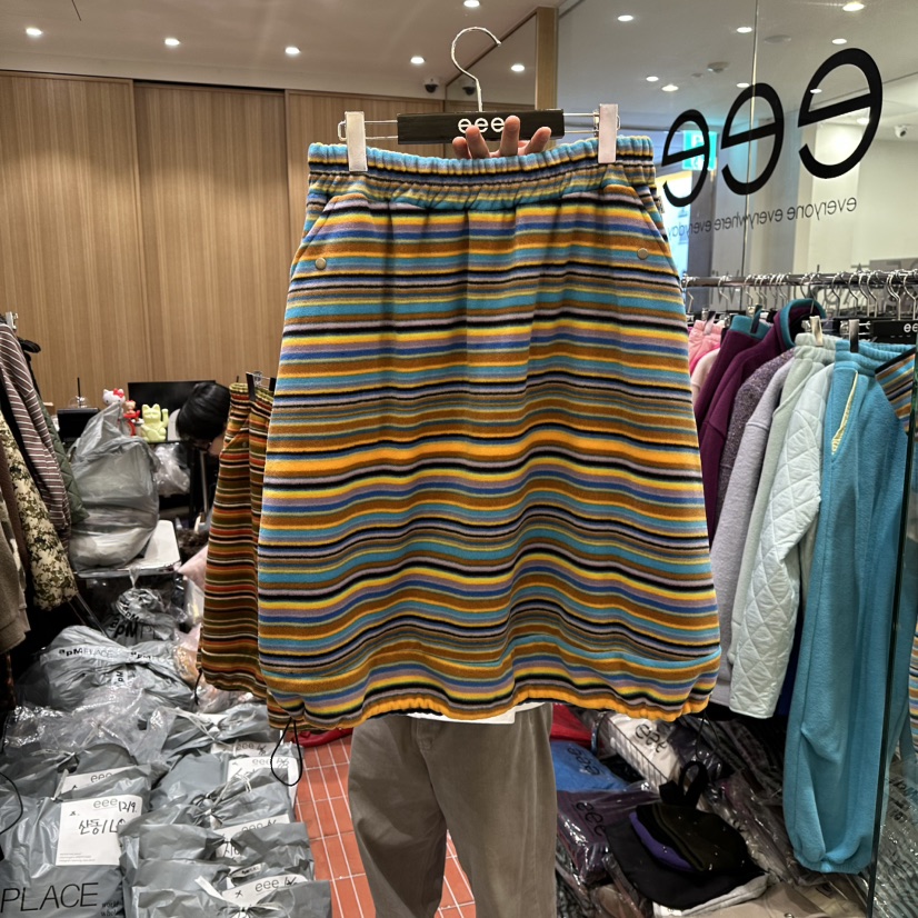 E/E/E韓國代購㊣女士新款25秋冬休閑半身裙中短裙連帽衫加絨E/E/E半身裙/中短裙圖色2