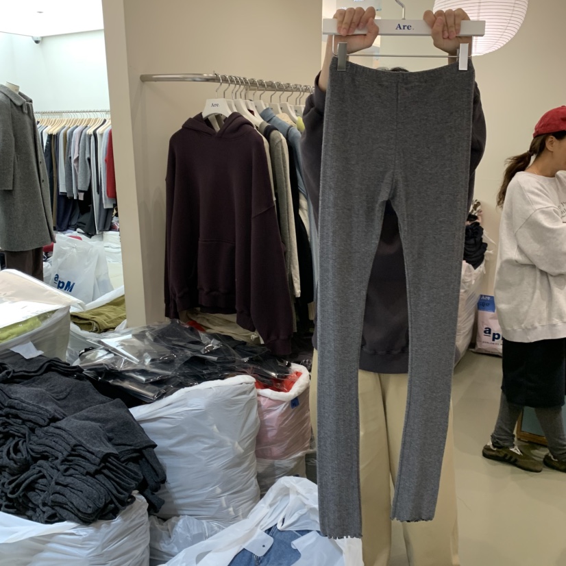 ARE東大門㊣代購女裝新款人氣25秋冬職業真品熱賣打底褲鯊魚褲ARE YOU/ARE打底褲/鯊魚褲圖色1