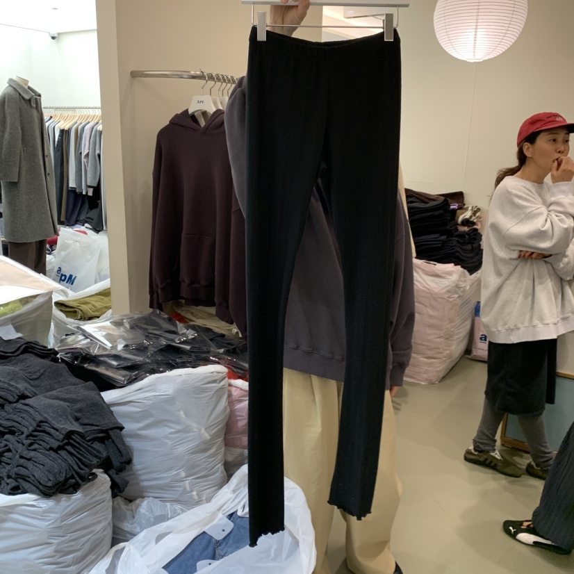 ARE東大門㊣代購女裝新款人氣25秋冬職業真品熱賣打底褲鯊魚褲ARE YOU/ARE打底褲/鯊魚褲圖色2