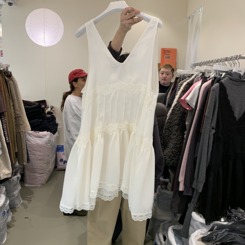 ARE東大門㊣直郵女裝新品人氣推薦休閑連衣裙不含內搭蕾絲緞面ARE YOU/ARE連衣裙