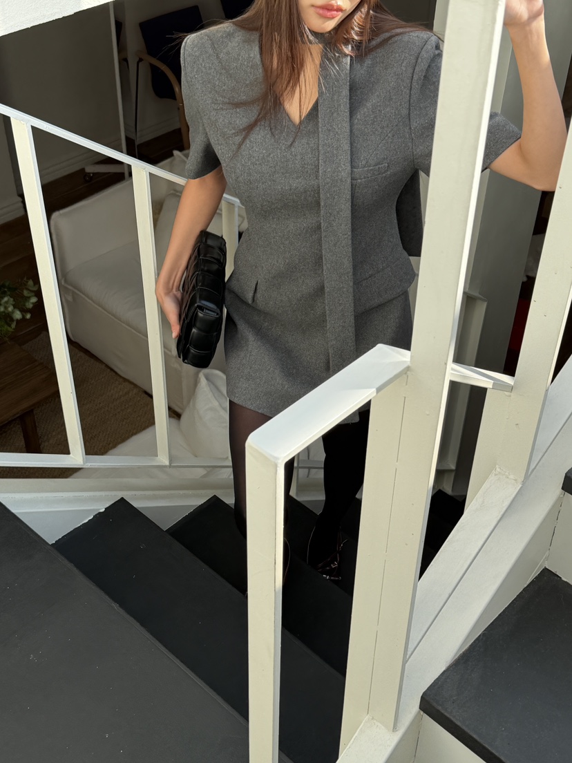 FOUREIGHT韓國代購㊣女士新款休閑推薦人氣熱賣職業25秋冬連衣裙FOUR EIGHT連衣裙