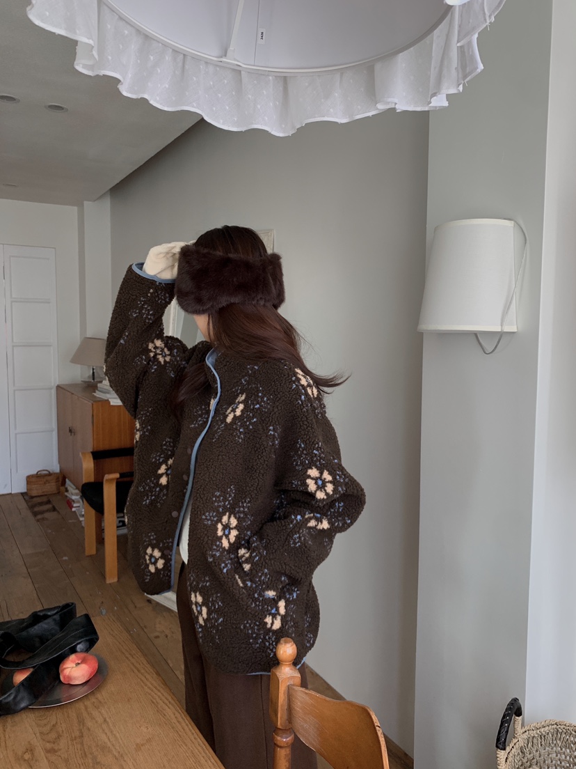 FORMSTUDIO韓國直郵㊣女裝新品推薦時尚熱賣夾克兩面穿花朵FORMSTUDIO夾克