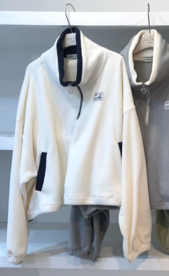 FORMSTUDIO韓國直郵㊣女士新款25秋冬熱賣衛衣喇叭形抓絨拉鏈FORMSTUDIO衛衣圖色3