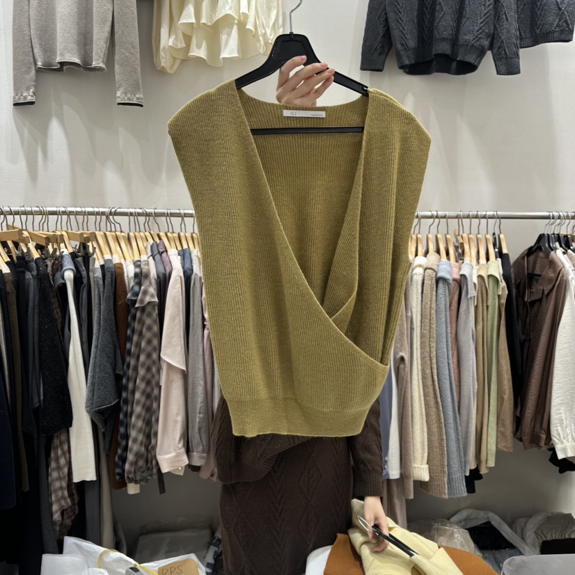 G.I-L東大門㊣直郵女裝新款熱賣人氣休閑職業吊帶背心SaleG.I-L吊帶/背心圖色3