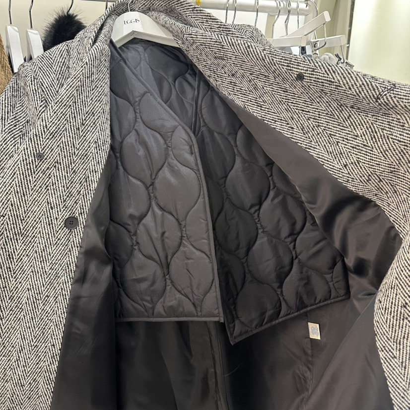 EGG IS東大門㊣直郵女士新款職業休閑推薦25秋冬套裝人字紋套裝EGG IS套裝