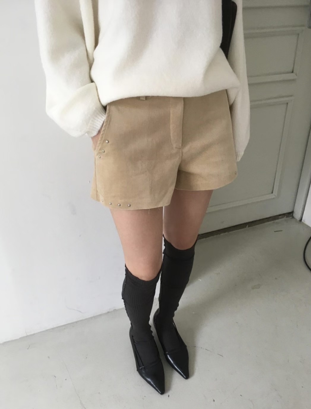 FOREVER YOUNG東大門㊣實拍女裝新款25秋冬時尚職業推薦短褲FOREVER YOUNG短褲