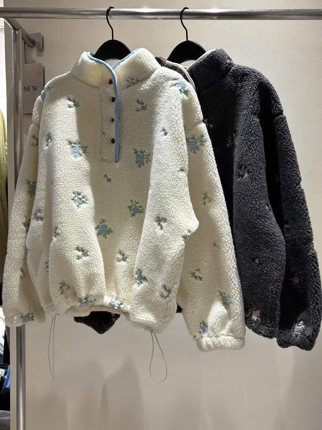 FOREVER YOUNG東大門㊣代購女裝新款時尚真品推薦人氣夾克FOREVER YOUNG夾克圖色2左二色