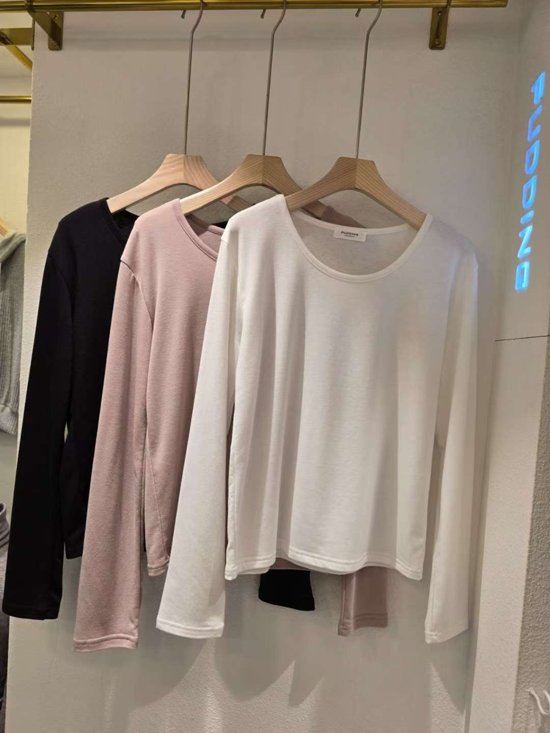 PUDDING東大門㊣直郵女士新品真品熱賣25秋冬長袖T恤抓絨修身PUDDING長袖T恤圖色1左一色