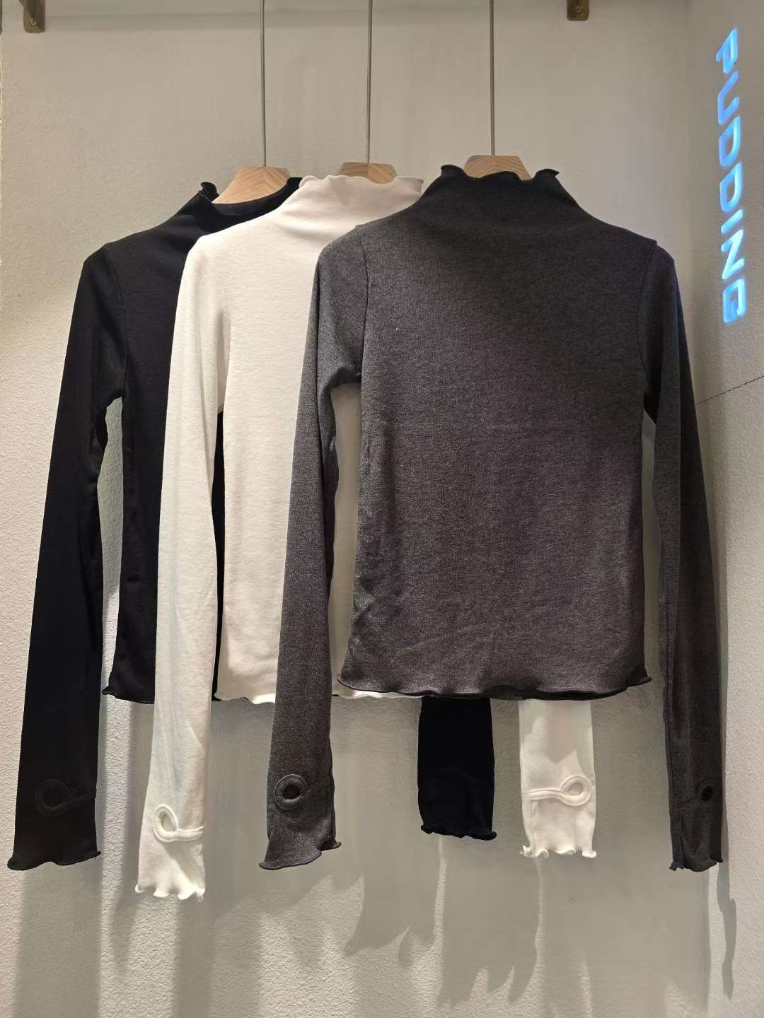 PUDDING東大門㊣實拍女裝新款職業真品推薦時尚長袖T恤高領PUDDING長袖T恤圖色1左一色