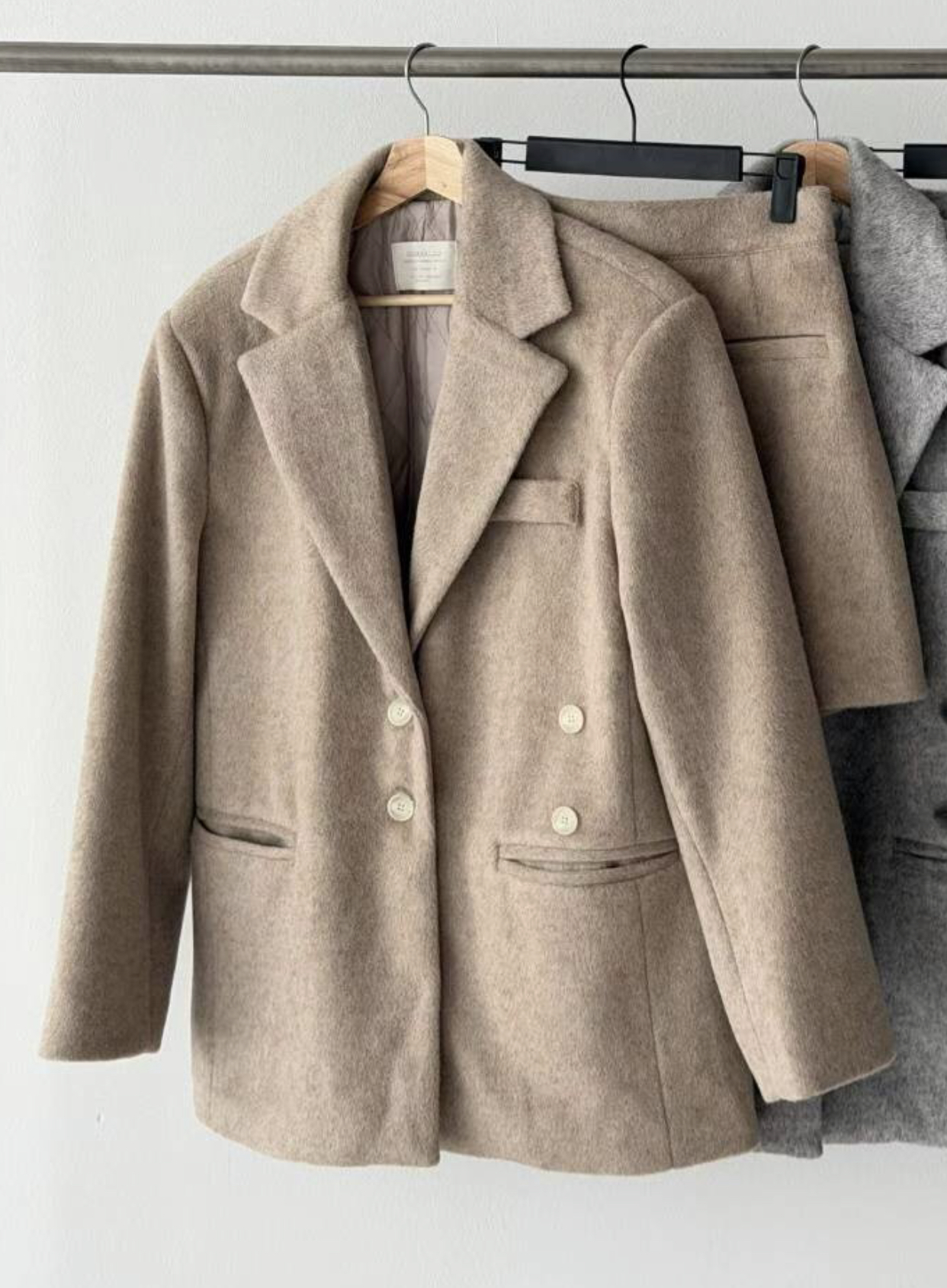 CELEB-셀럽-T韓國直郵㊣女士新品25秋冬人氣推薦套裝套裝CELEB-T套裝圖色1