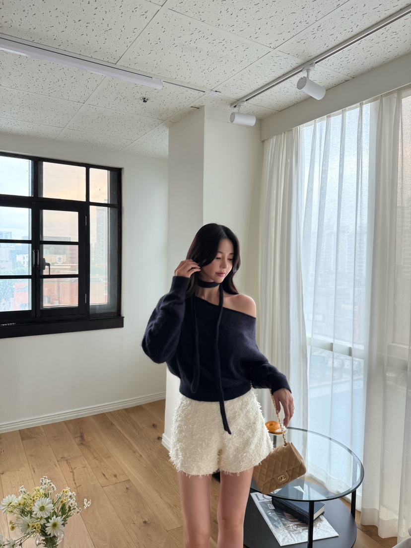 LAVIEU韓國代購㊣女士新品職業熱賣時尚針織衫含脖帶浣熊露肩LAVIEU針織衫