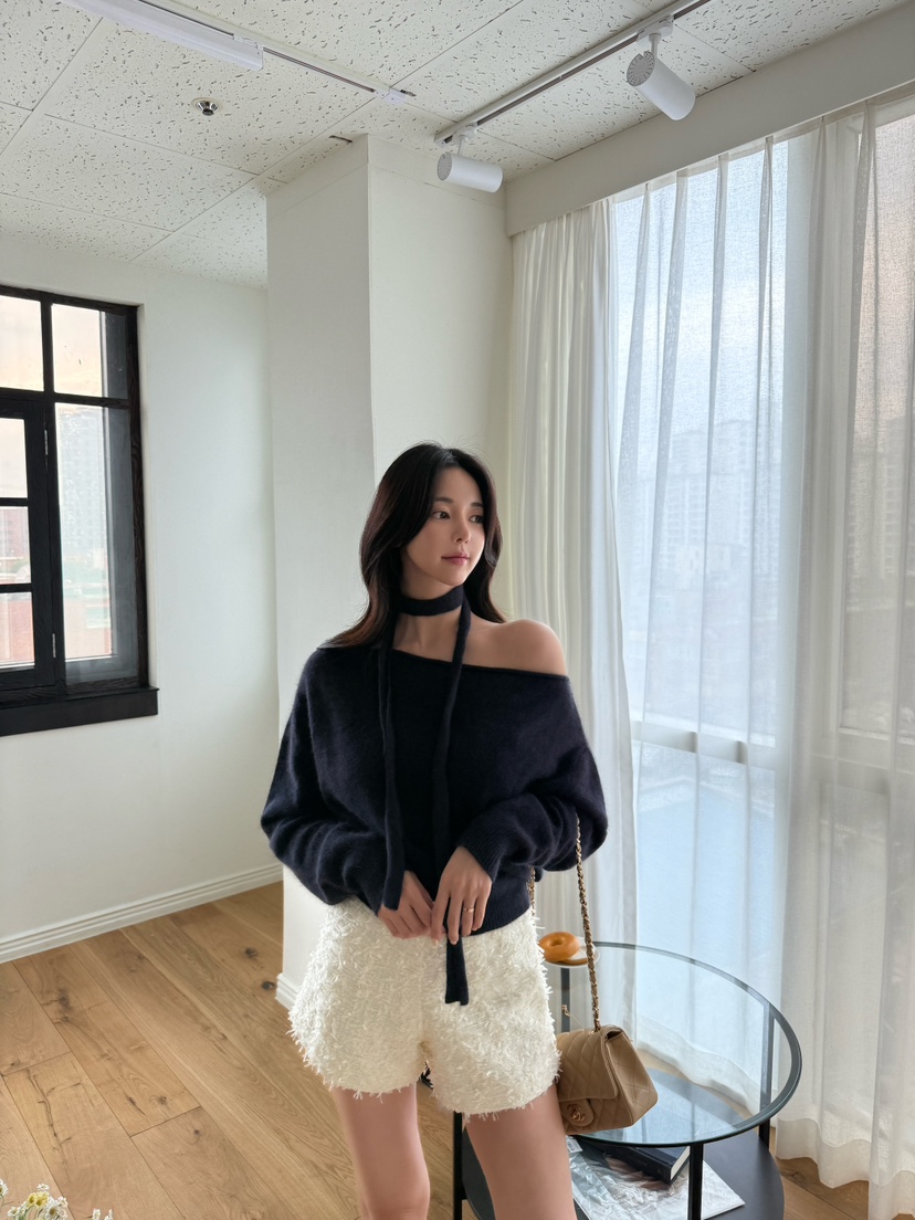 LAVIEU韓國代購㊣女士新品職業熱賣時尚針織衫含脖帶浣熊露肩LAVIEU針織衫