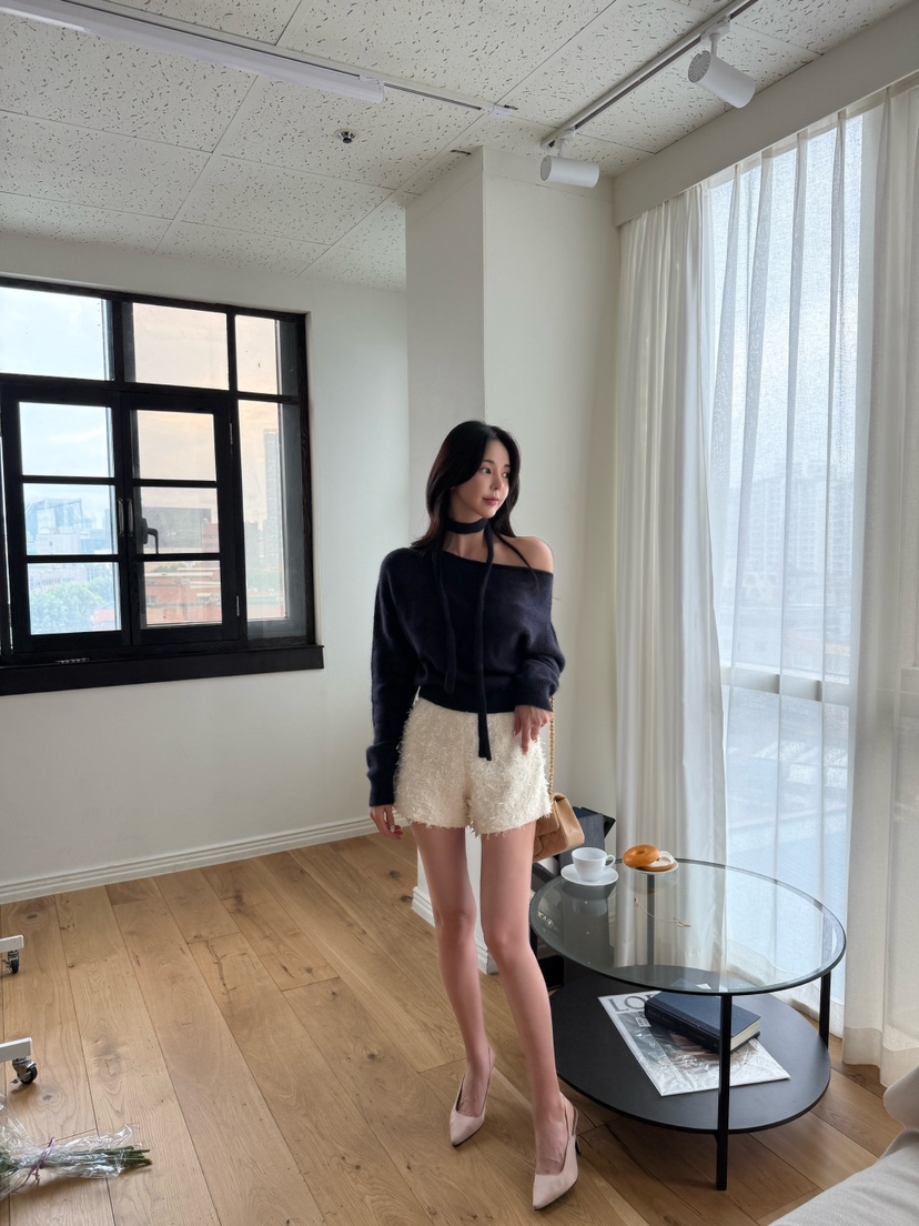 LAVIEU韓國代購㊣女士新品職業熱賣時尚針織衫含脖帶浣熊露肩LAVIEU針織衫