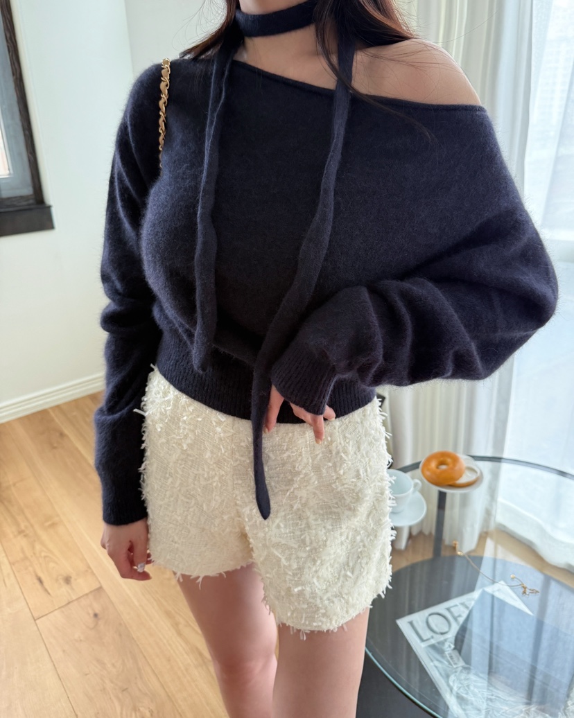 LAVIEU韓國代購㊣女士新品職業熱賣時尚針織衫含脖帶浣熊露肩LAVIEU針織衫